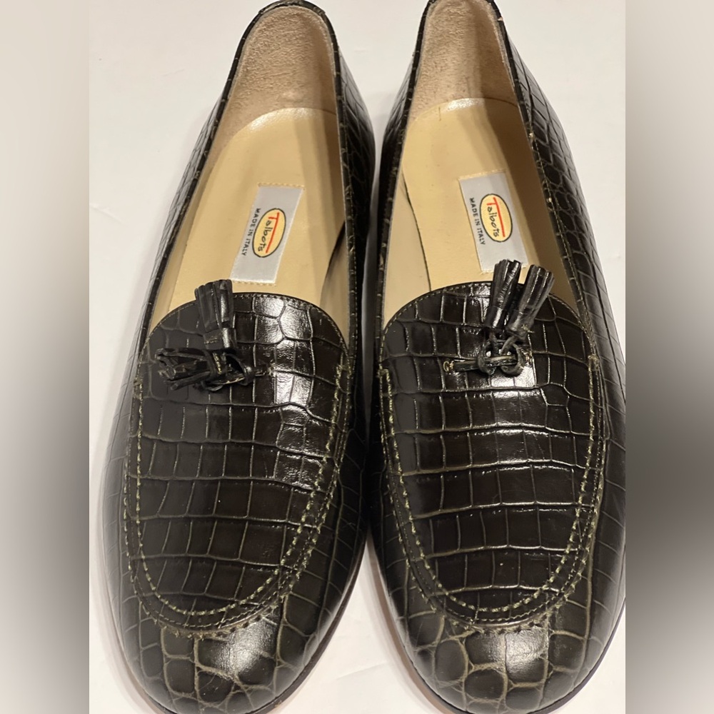 Vintage  Croc embossed Talbots flats Italy New Never Worn